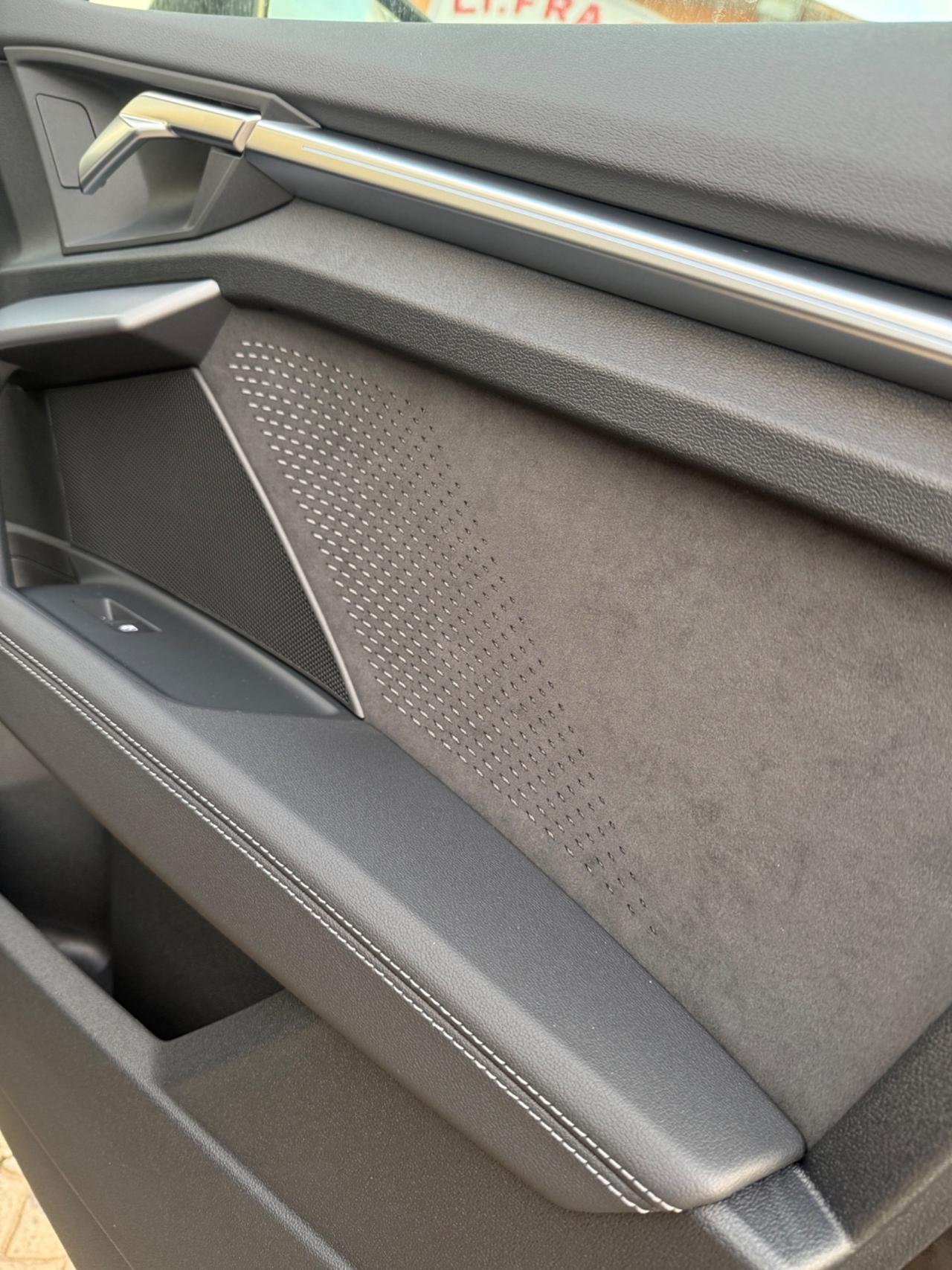NUOVA Audi A3 SPB 35 TDI - S LINE - TETTO KM 0