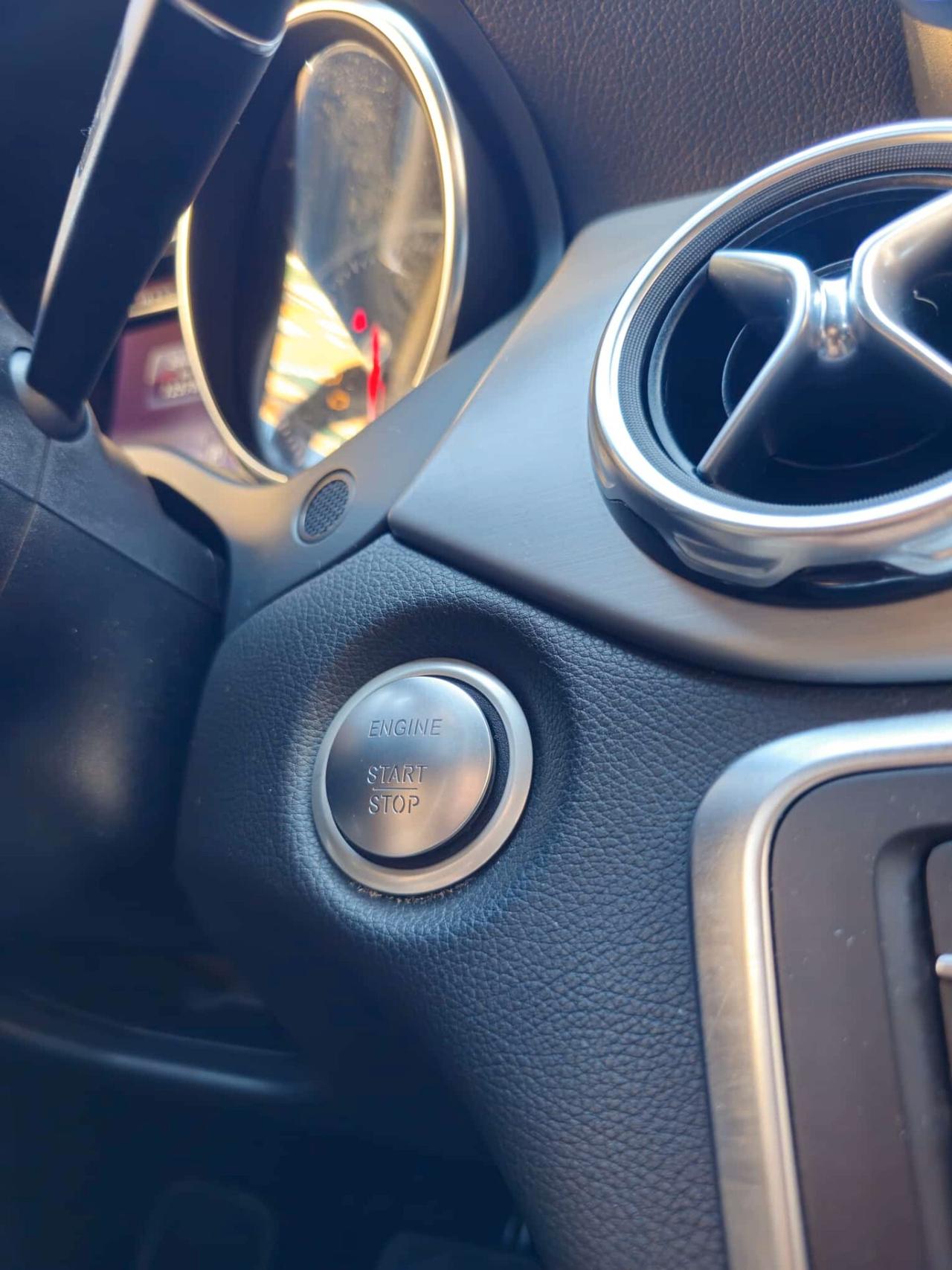 Mercedes-benz GLA 200 d Automatic 4Matic Premium