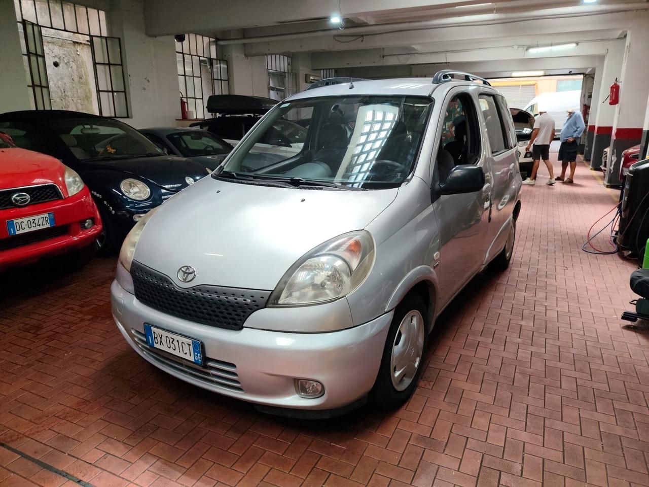 Toyota Yaris Verso 1.3i 16V cat Sol