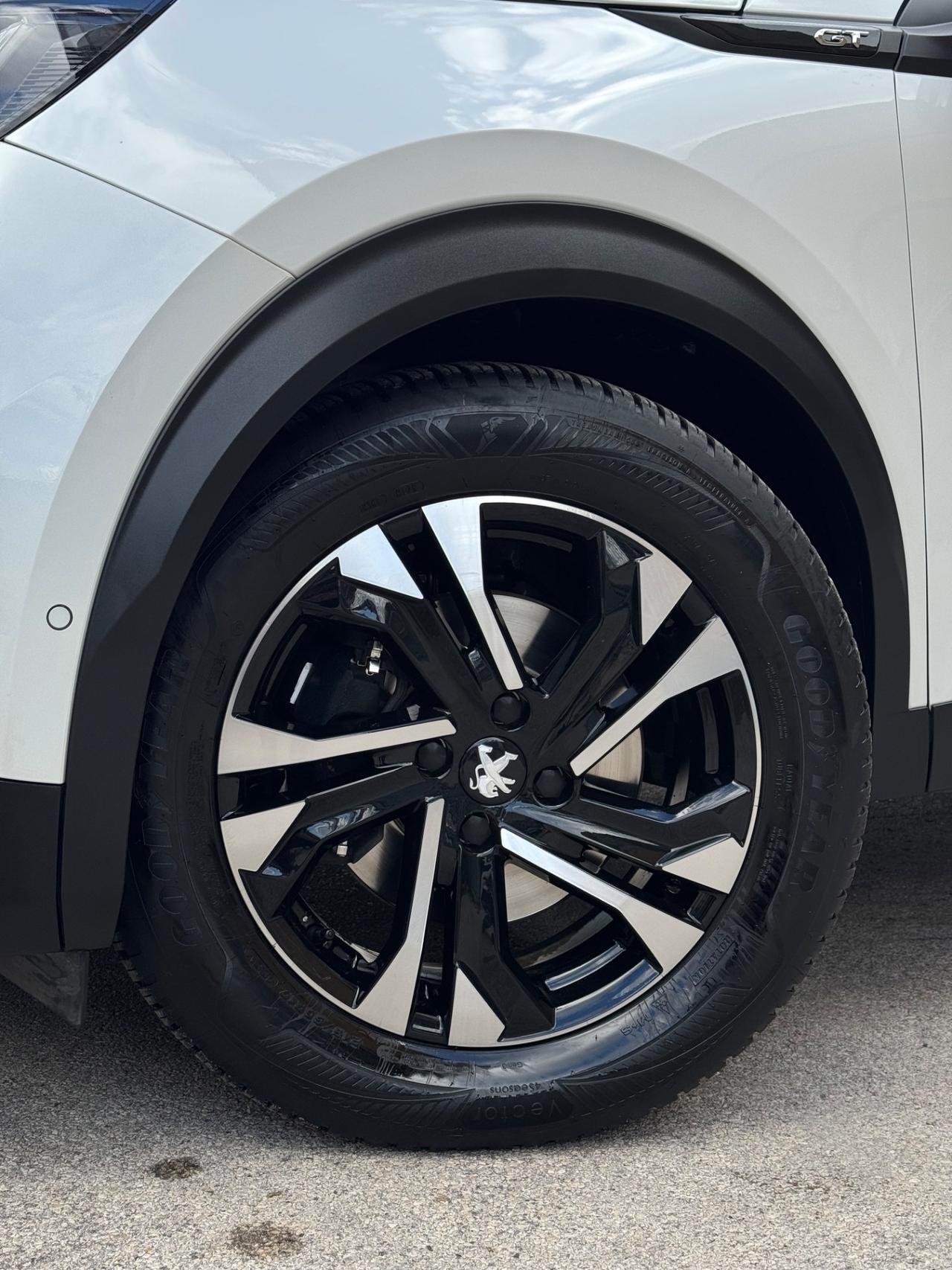 Peugeot 2008 BlueHDi 130 S&S EAT8 GT Pack