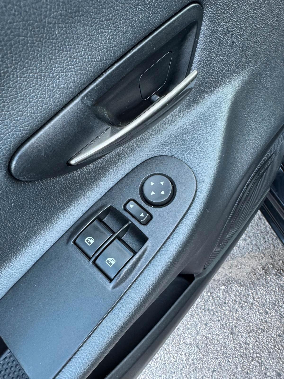 Lancia Ypsilon 1.2 GPL (SCADENZA 2033) ECOCHIC GOLD 2013