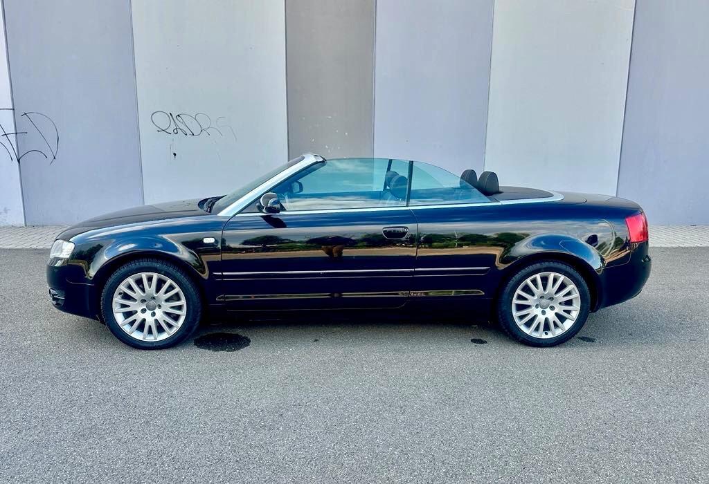 Audi A4 Cabriolet 2.5 V6 TDI cat