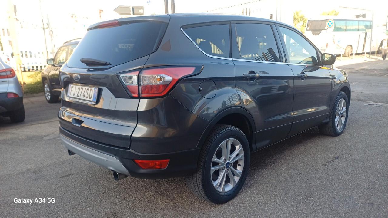 Ford Kuga 1.5 TDCI 120 CV S&S 2WD Titanium