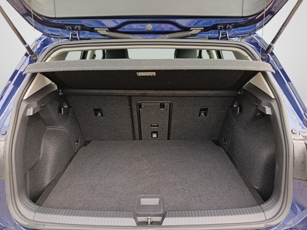 VOLKSWAGEN Golf 1.5 eTSI 130 CV EVO DSG Life