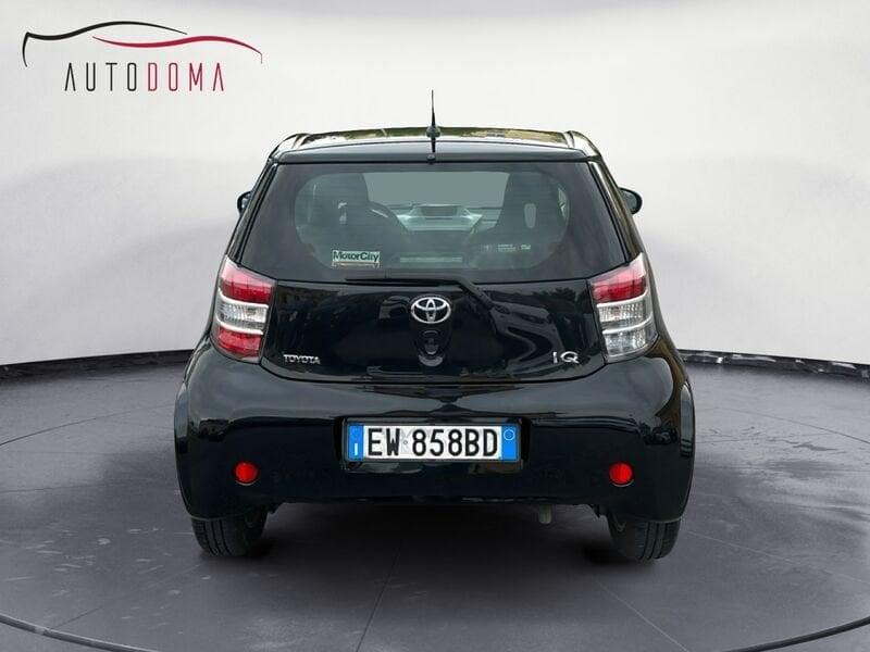 Toyota iQ 1.0 VVT-i Active
