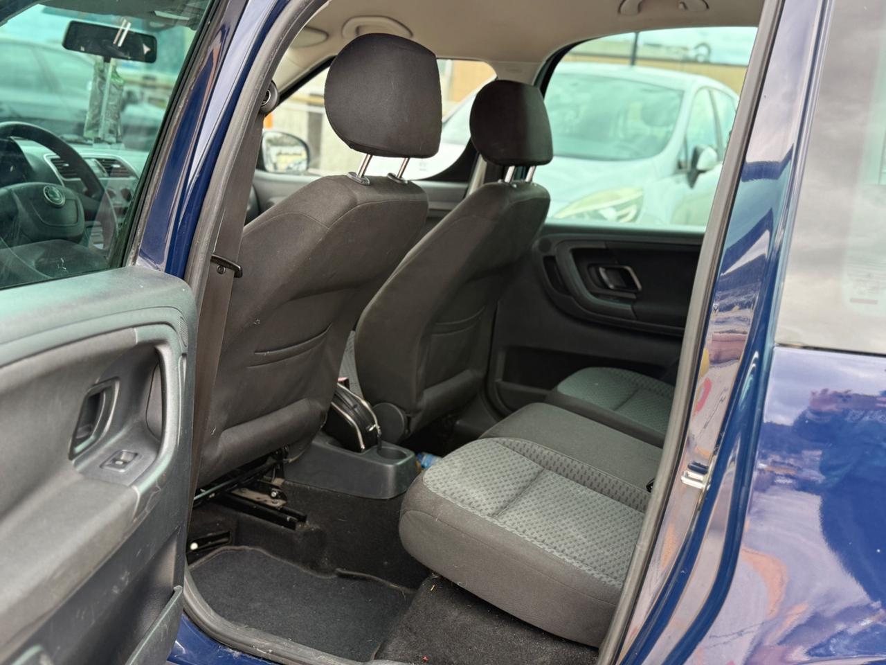 Skoda Roomster 1.2 TSI 86CV Ambition neopatentati 2011