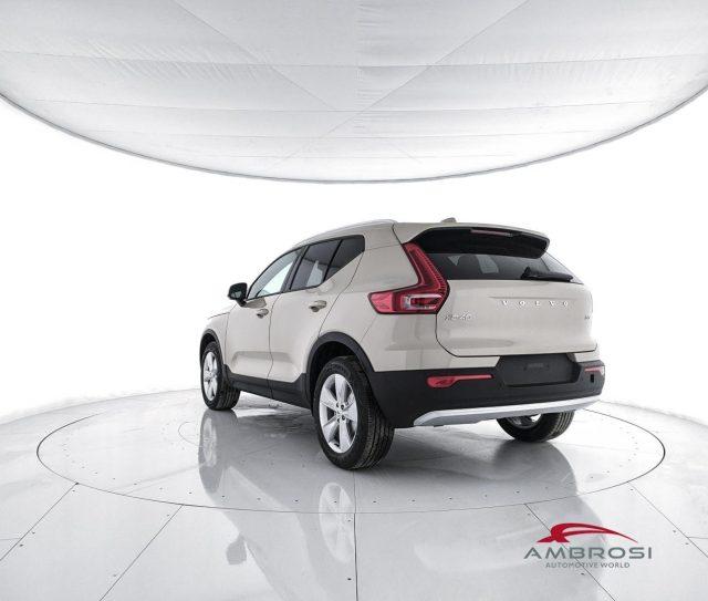 VOLVO XC40 B3 Mild hybrid Benzina Core