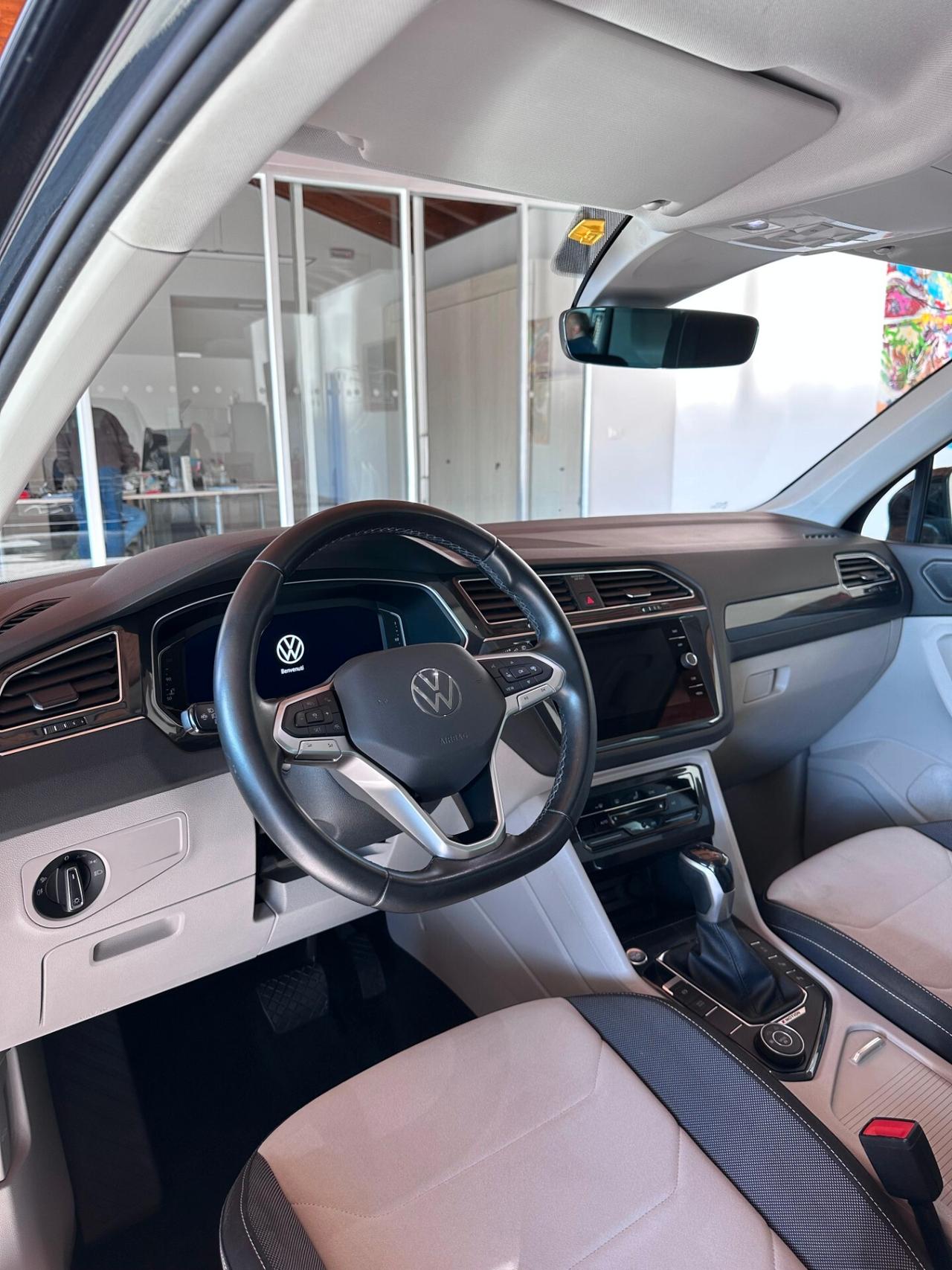 Volkswagen Tiguan 2.0 TDI 200 CV SCR DSG 4MOTION Elegance