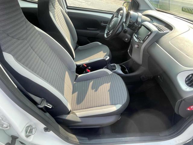 TOYOTA Aygo Connect 1.0