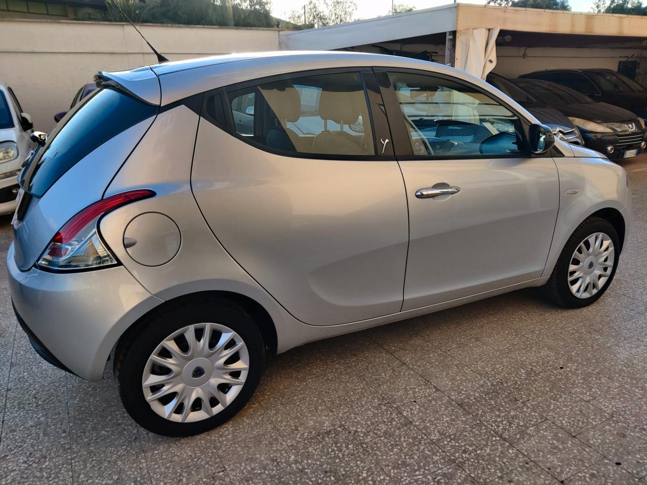 Lancia Ypsilon 1.2 Benz/GPL