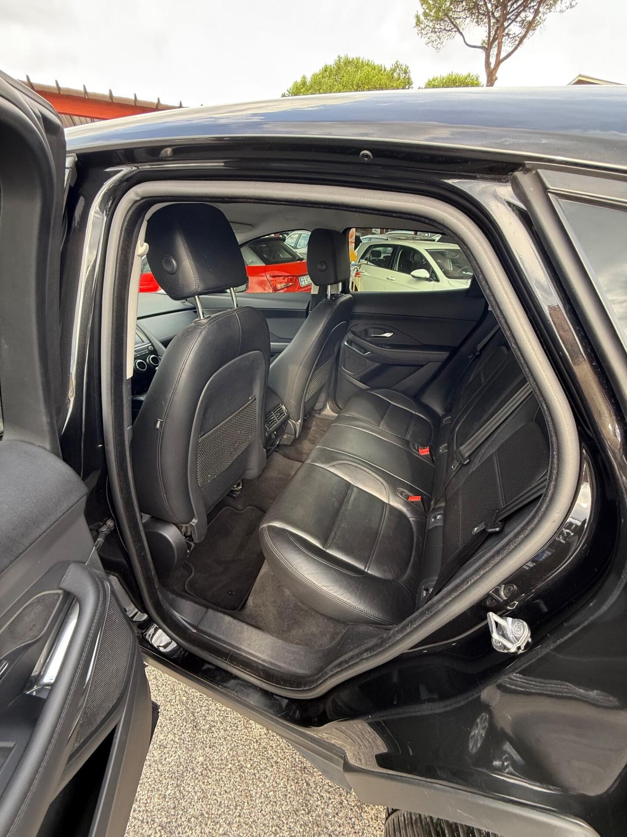 E-Pace 2.0D 150 CV-Rdynamic -rate-garanzia-