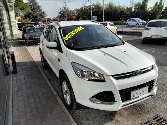 FORD Kuga 2.0 TDCI 150 CV 4WD S&S Titanium Business