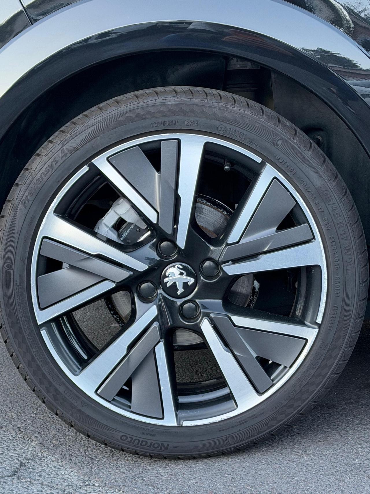 Peugeot 208 1.5 BLUE-HDI 102CV GT-LINE