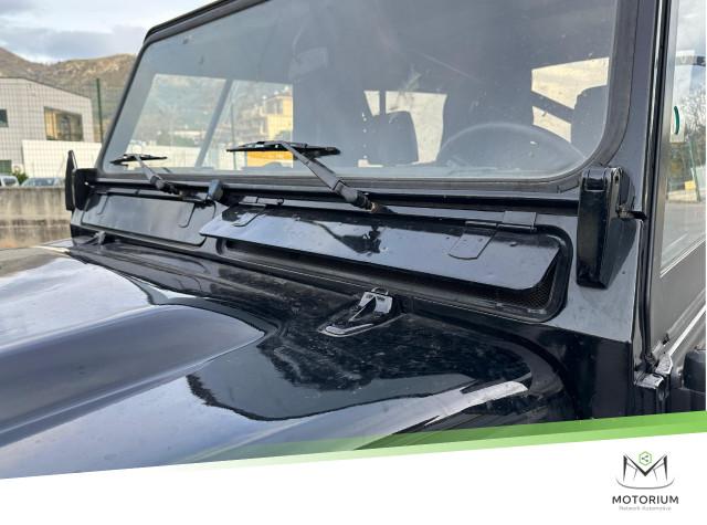 Land Rover DEFENDER SOFTTOP 90 2.5 4WD