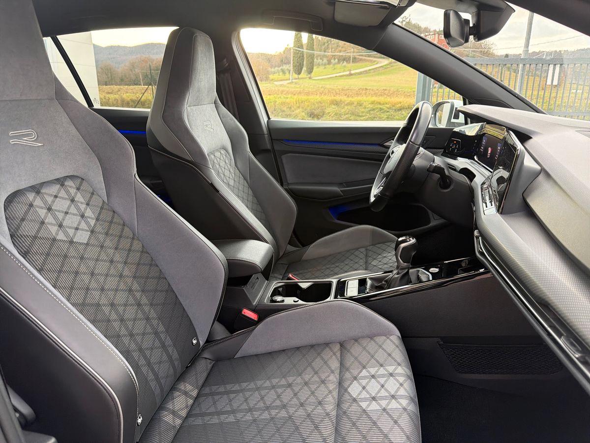 VOLKSWAGEN Golf 1.5 tsi evo act R-Line 130cv