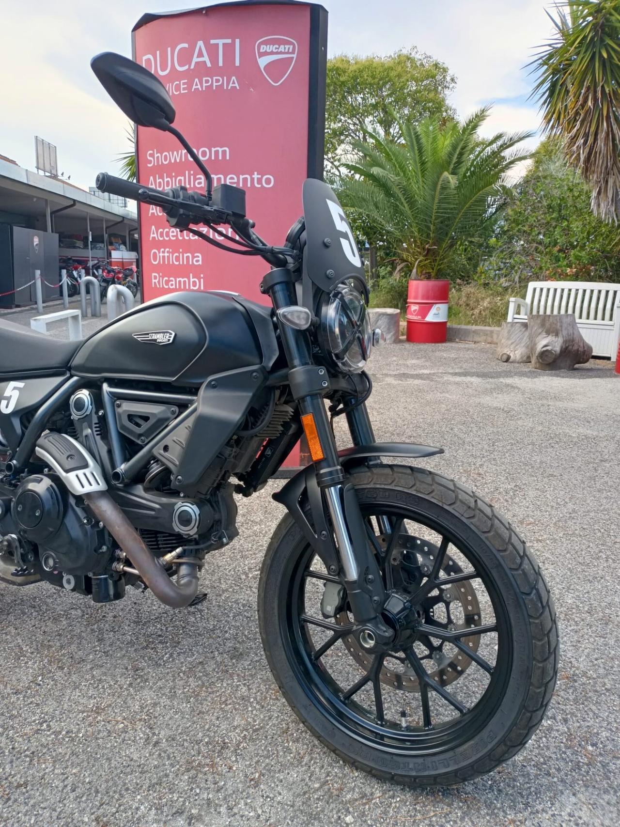 Ducati Scrambler ICON DARK