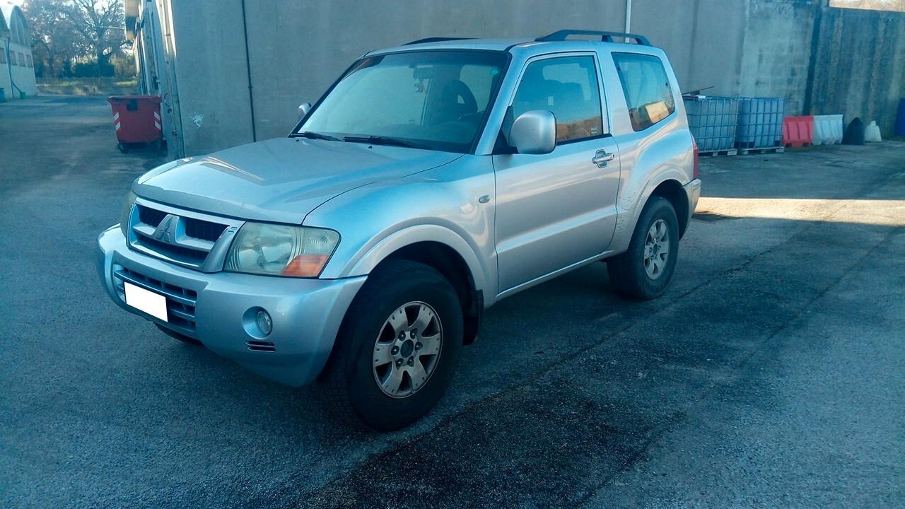 Mitsubishi Pajero III 3.2 16V DID 160CV 3p. GLX