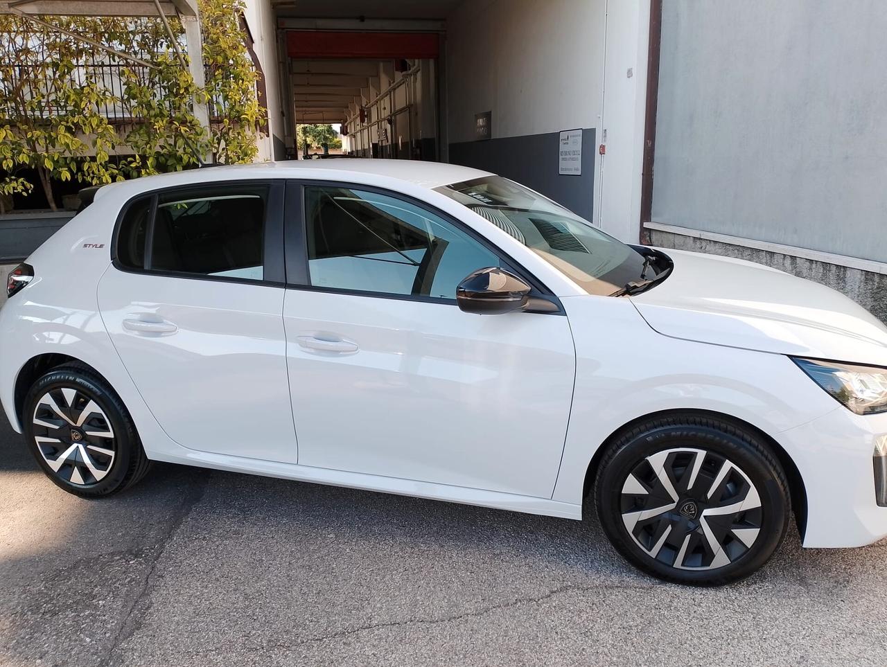 Peugeot 208 PureTech 100 Stop&Start 5 porte Style