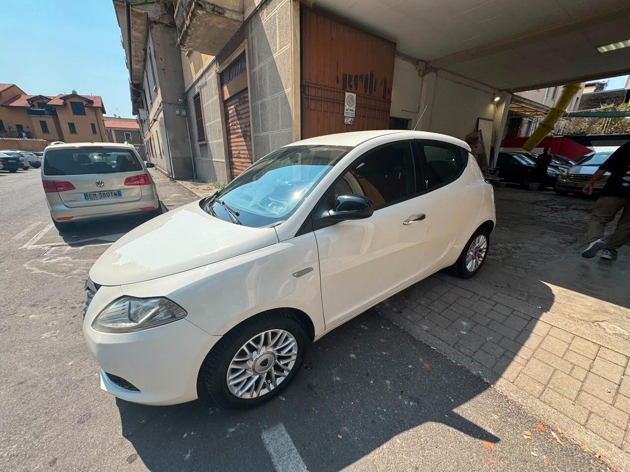 Lancia Ypsilon 1.2 69 CV 5 porte Elle