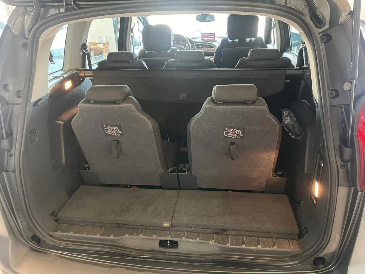 Peugeot 5008 2.0 HDi 150CV Féline