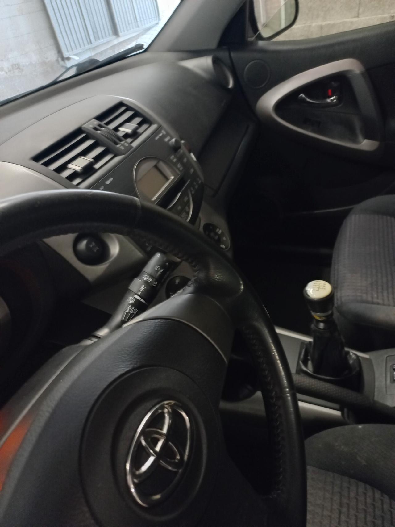 Toyota RAV 4 RAV4 2.2 D-4D 177 CV Luxury