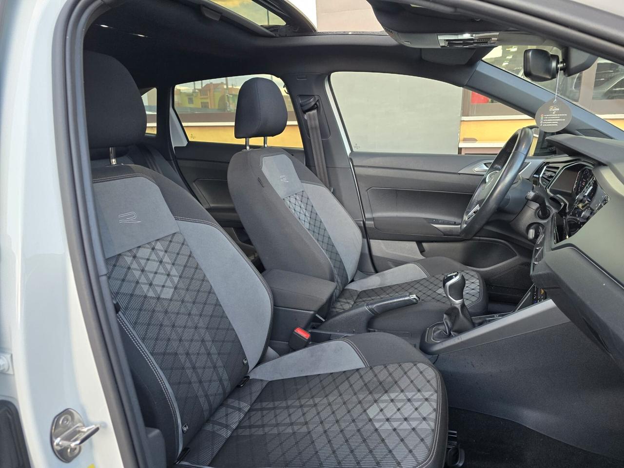 Volkswagen Taigo 1.0 TSI 110 CV R-Line