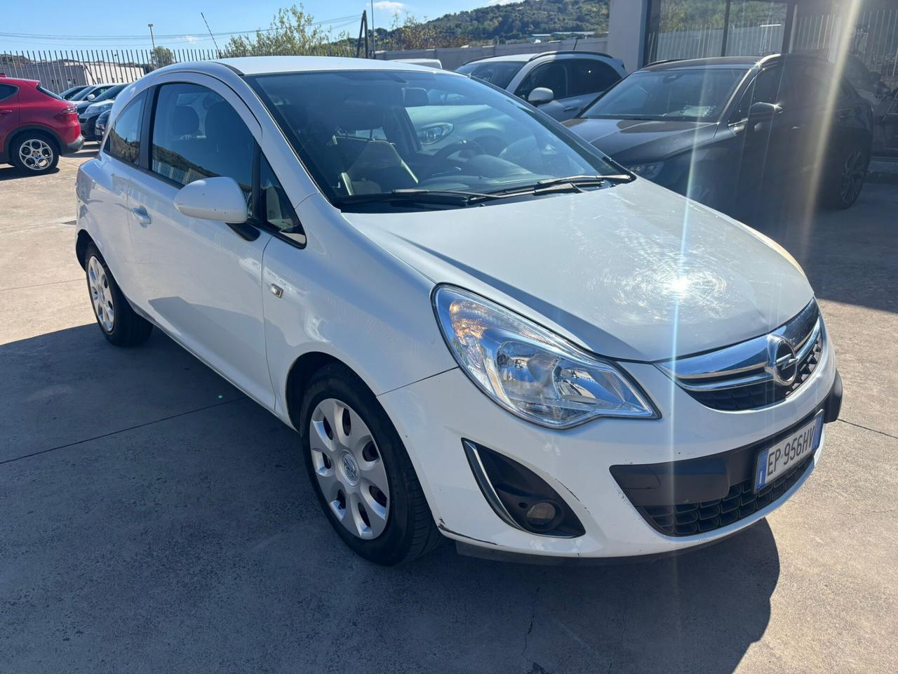 Opel Corsa 1.2 85CV 3 porte GPL-TECH Edition