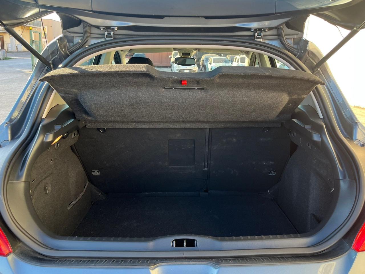 Peugeot 308 1.6 THP 150CV 5p. Féline 62000 km