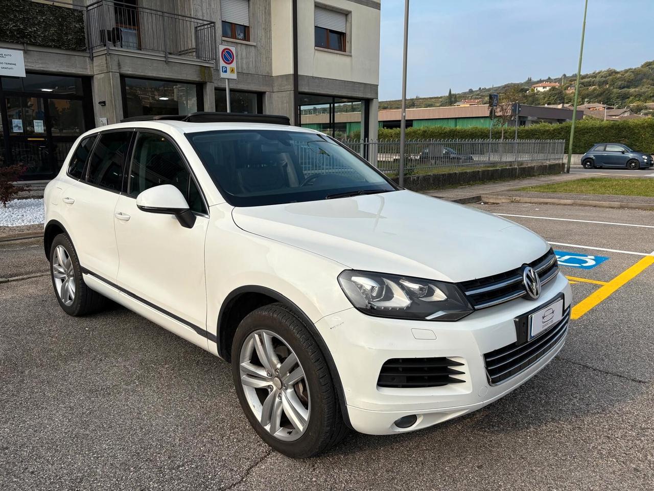 Volkswagen Touareg EXECUTIVE 3.0 V6 245cv