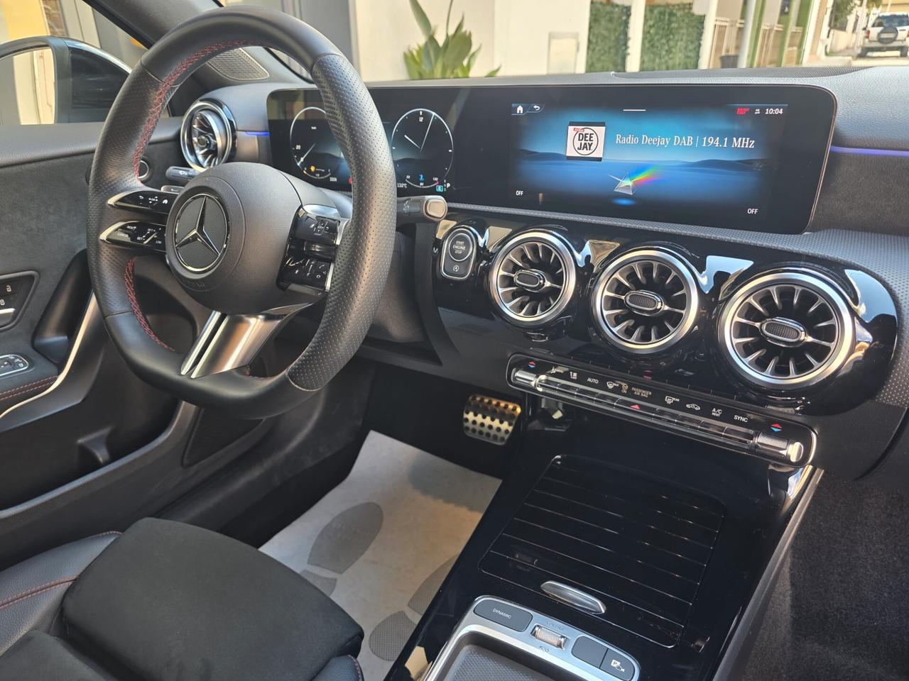 Mercedes-benz A 180 d Automatic AMG Line Premium+Cerchi 19+Virtual..
