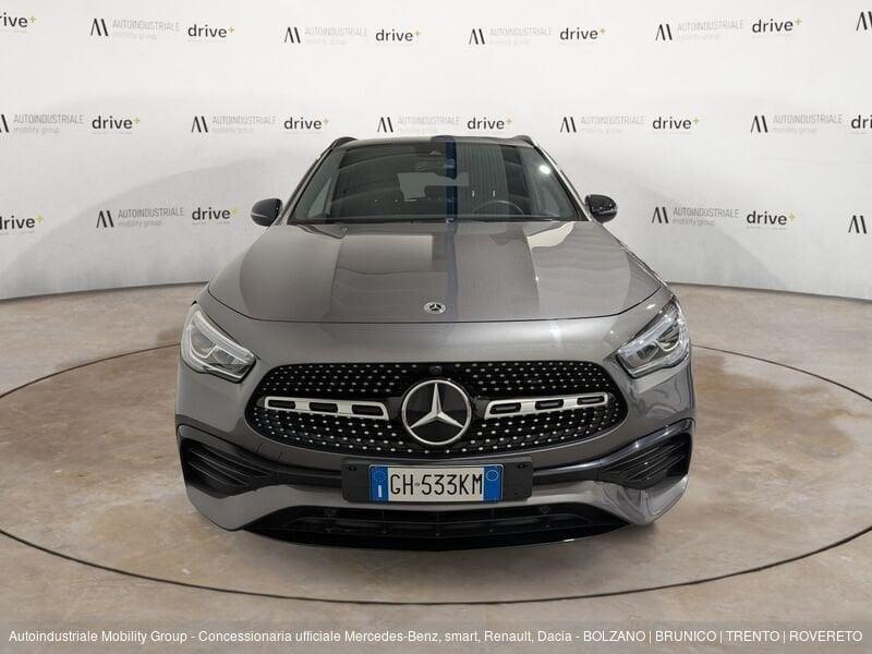Mercedes-Benz GLA 200 D PREMIUM AUTOMATIC