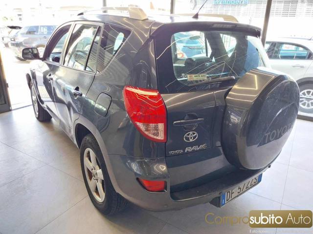 TOYOTA RAV 4 MY23 RAV4 2.0 Sol GPL