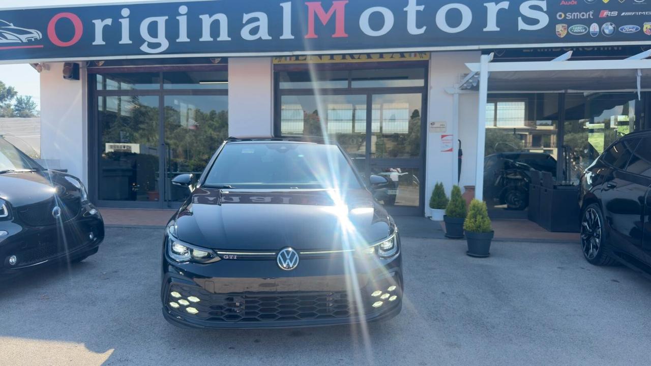 Volkswagen Golf GTI 2.0 TSI *PRONTA CONSEGNA*TETTO*DCC*HARMAN KARDON*R19*IQ LIGHT*