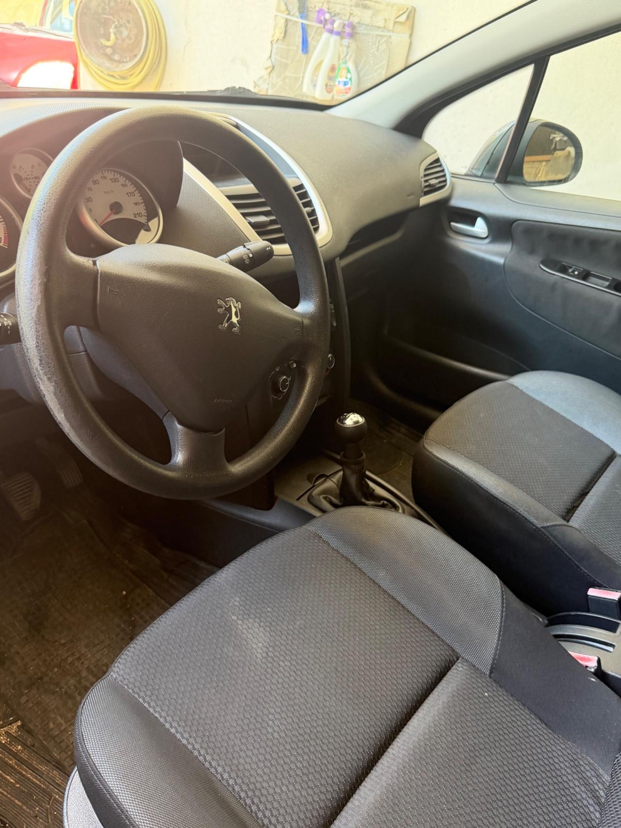 Peugeot 207 1.4 8V 75CV 5p. Energie Sport ECO GPL