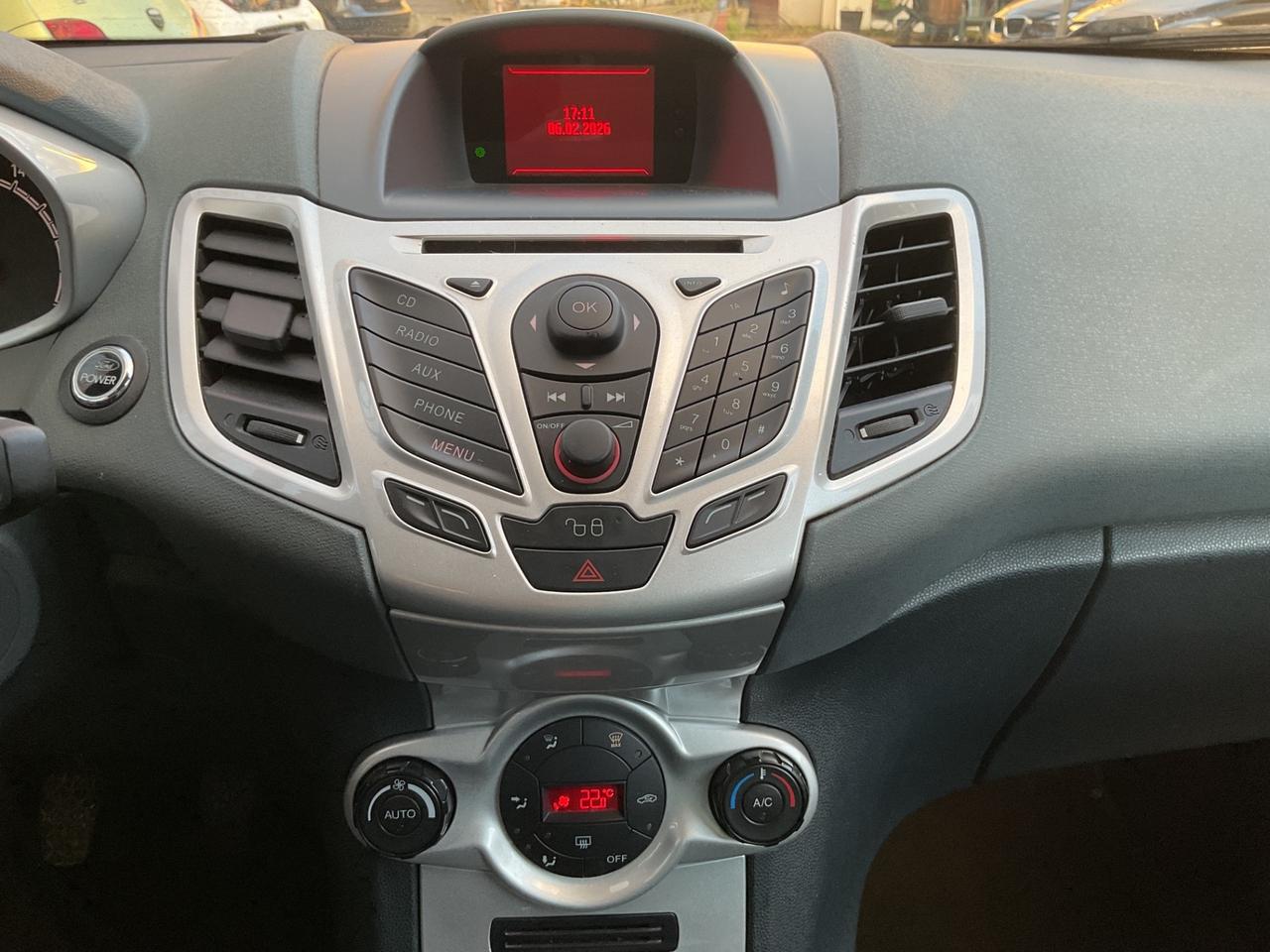Ford Fiesta 1.2 82 CV 5 porte Titanium OK NEOPATENTATI