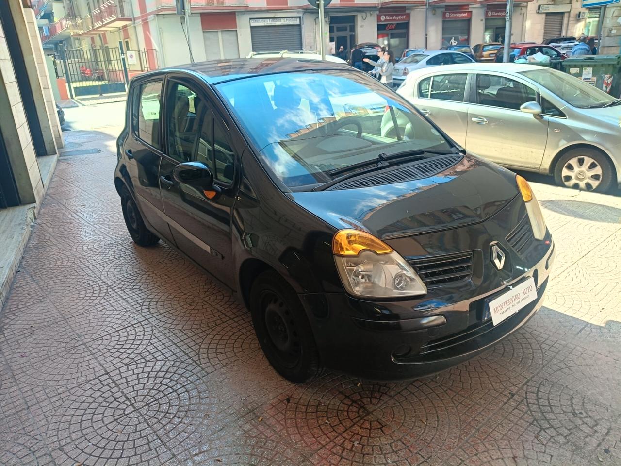 RENAULT MODUS 1.5 Diesel-"VISTA E PIACIUTA"-Euro890