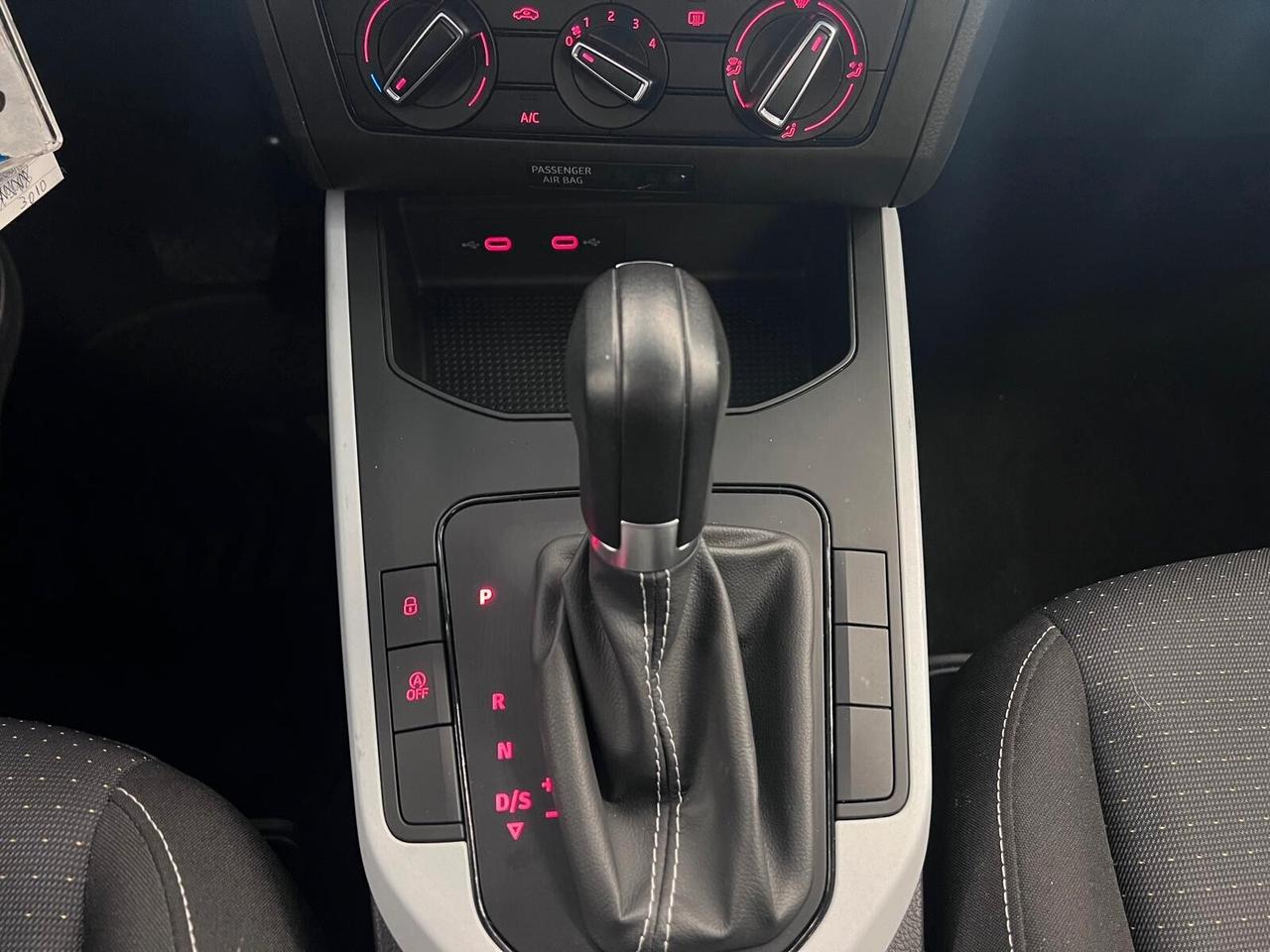 Seat Arona 1.0 TSI 110CV DSG*NO VINCOLI DI FINANZIAM*CRONO TAGLIANDI 2024 NAVI FULL OPTZ AZIENDALE