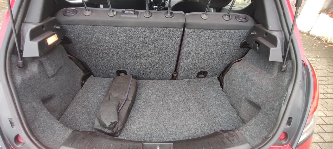 Lancia Ypsilon 1.2 69 CV 5 porte GPL Ecochic Silver