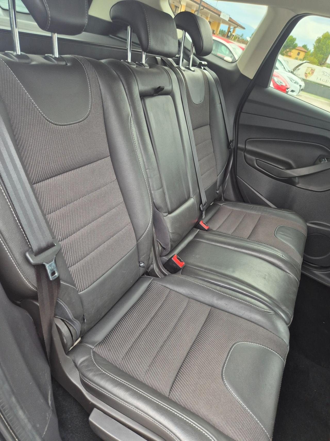 Ford Kuga 2.0 TDCI 150 CV S&S 4WD Titanium