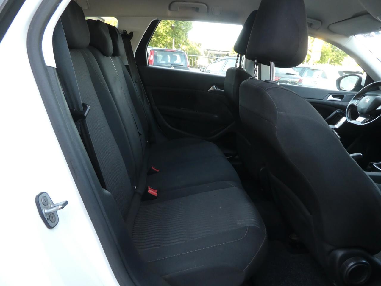 Peugeot 308 BlueHDi 100 S&S SW ok neopatentati