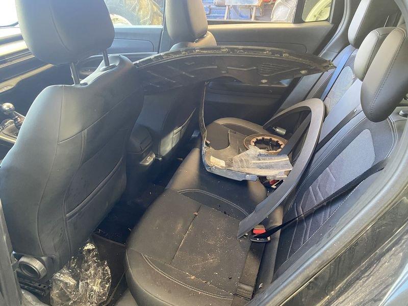 Jeep Avenger 1.2 Turbo 100 CV Summit - VETTURA INCIDENTATA