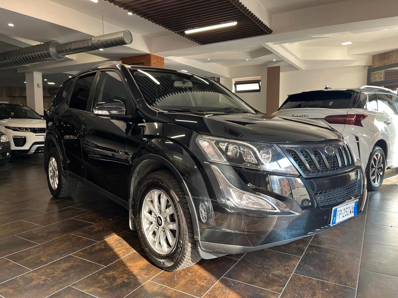 Mahindra XUV500 2.2 16V FWD W8