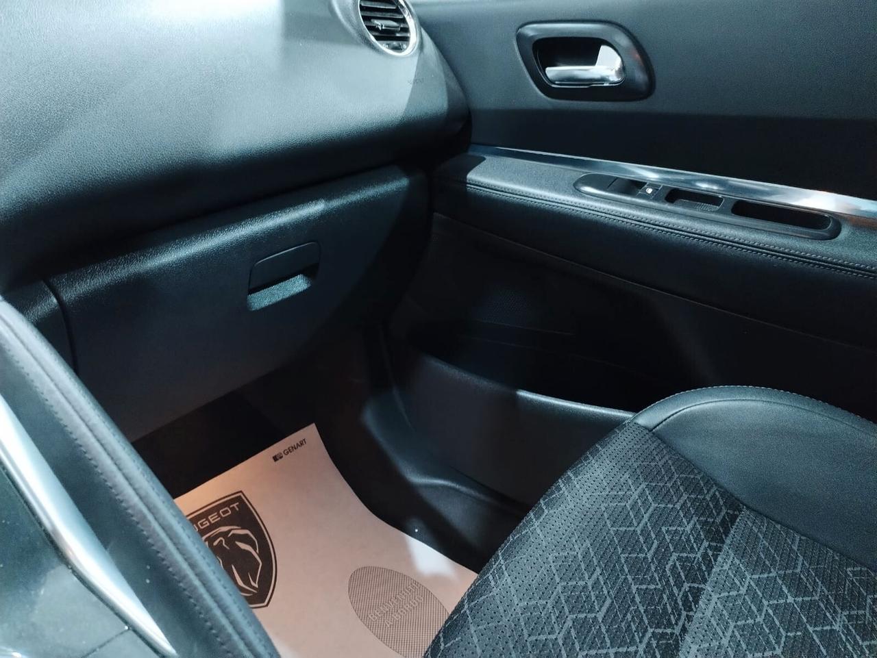 Peugeot 3008 BlueHDi 120 EAT6 S&S Allure