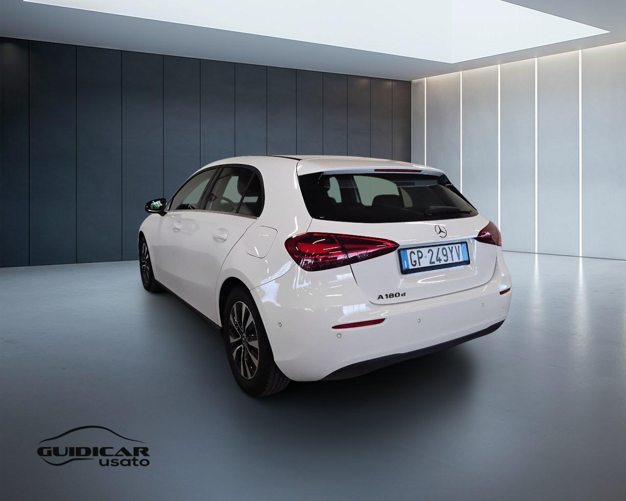 Mercedes-Benz Classe A - W177 2023 - A 180 d Advanced auto