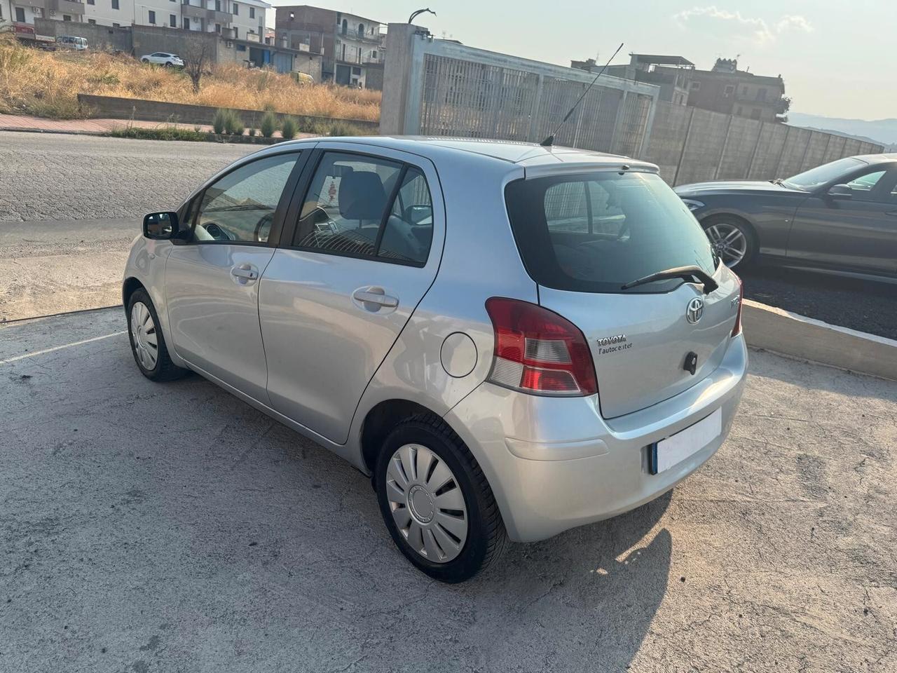 Toyota Yaris 1.4 D-4D DPF 5 porte Sol