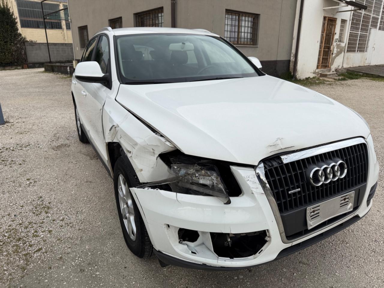 Audi Q5 2.0 TFSI 211 CV INCIDENTATA