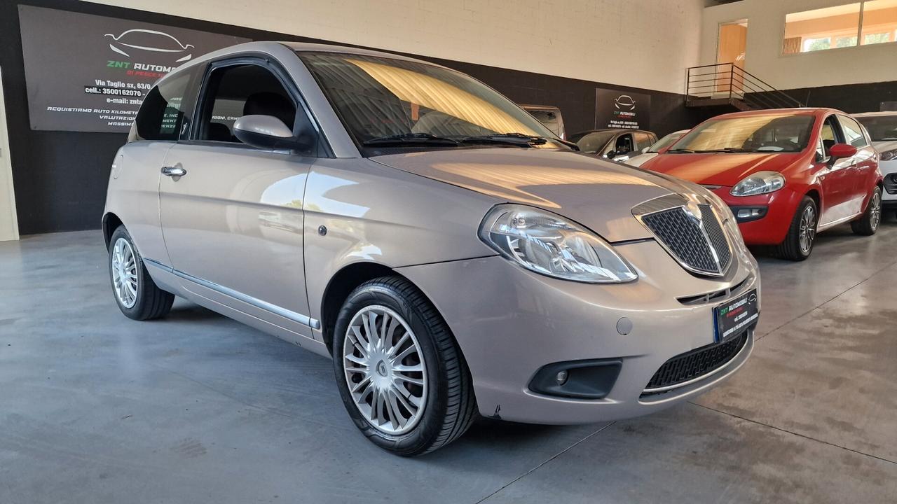 Lancia Ypsilon 1.2 Argento