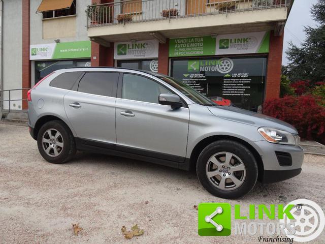 VOLVO XC60 D4 Geartronic Momentum