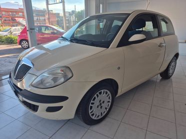 Lancia Ypsilon 1.2 Argento BASSI CONSUMI