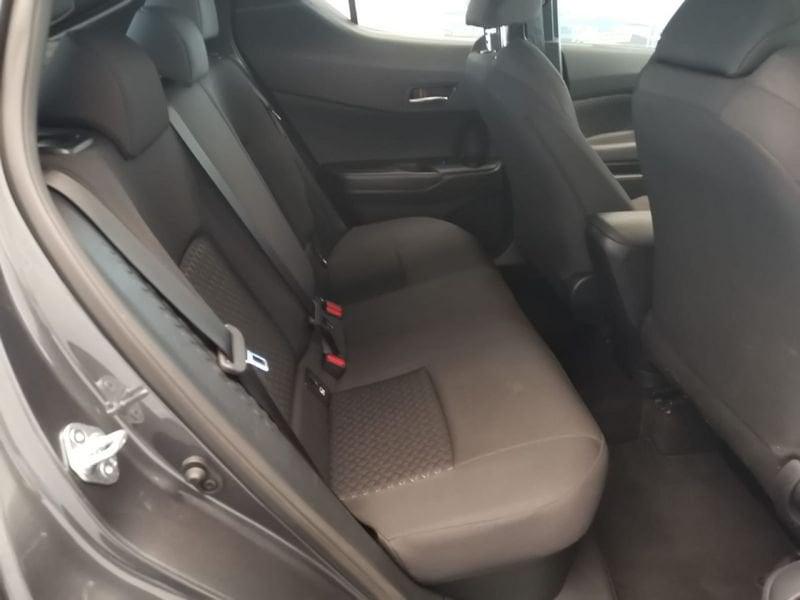 Toyota C-HR 1.8 Hybrid E-CVT Active